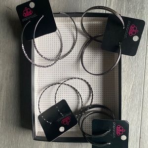 Paparazzi hope earrings.